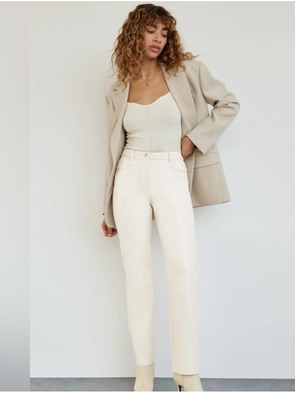 Aritzia Wilfred The Melina Straight Leg Faux Leather Pants Ivory / Cream Size 0